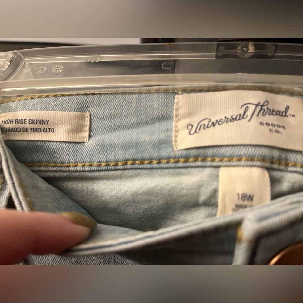 ‼️SALE ‼️ Light high rise skinny denim, new with tags, 18W - Picture 5 of 5